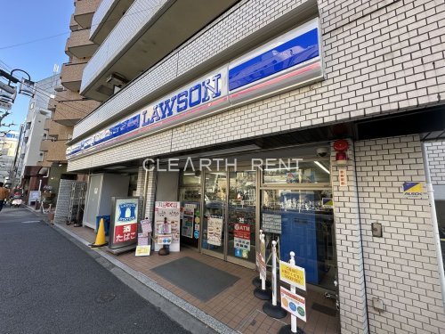 コンビニ　ローソン 代々木一丁目店（コンビニ）まで215m