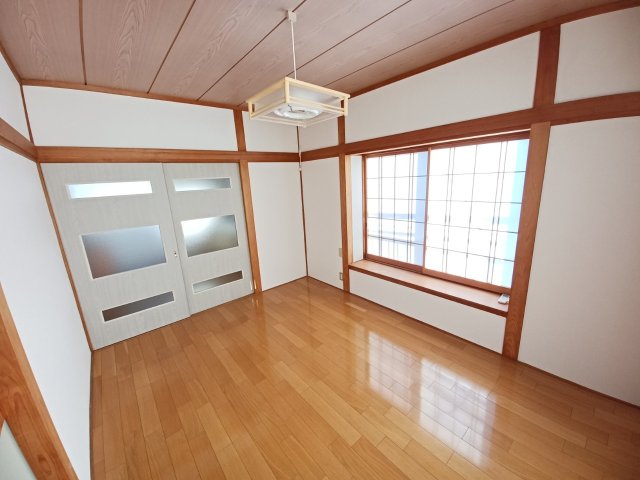 居室・リビング　広々とした洋室です