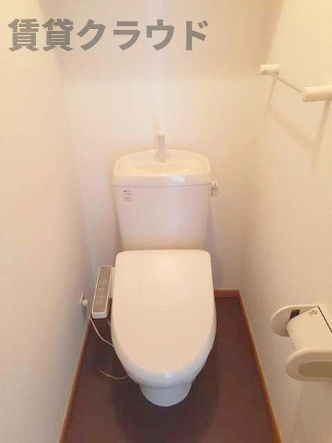 トイレ　落ち着いたトイレです