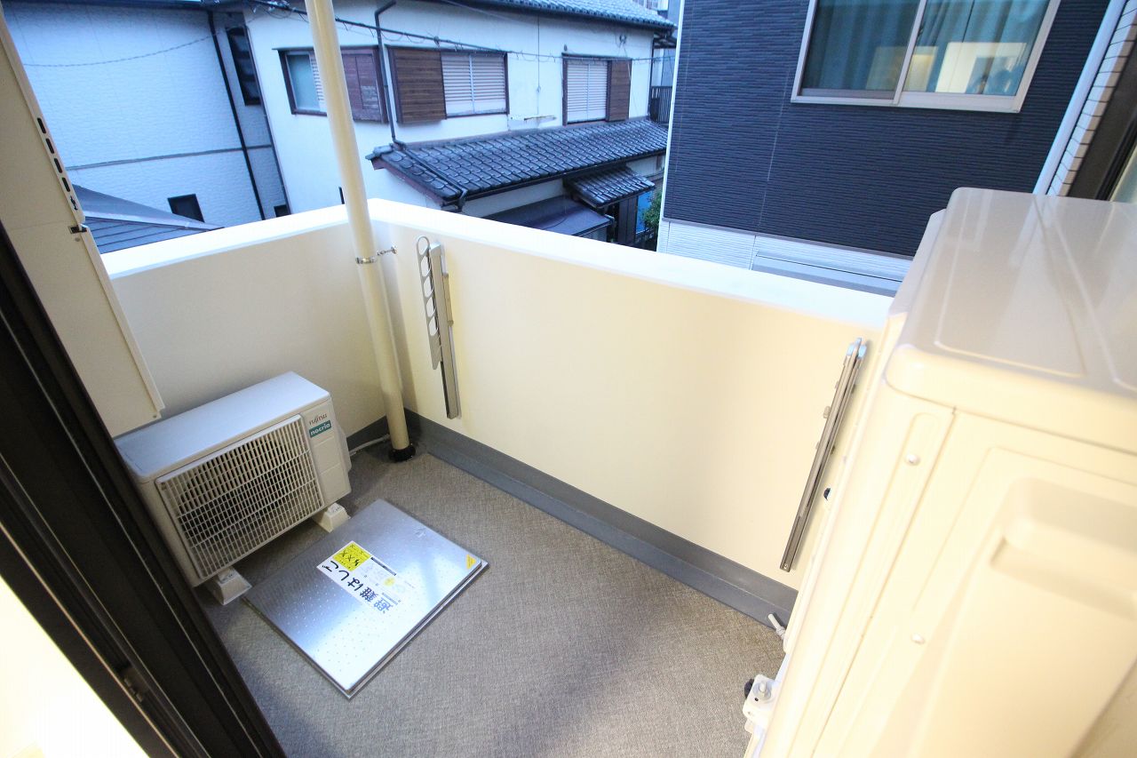 バルコニー　別の部屋の写真です
