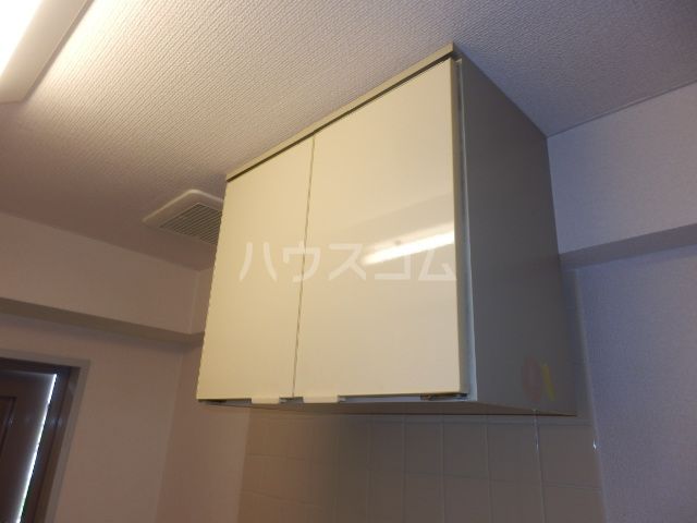 ビラ三秀植田の内装写真