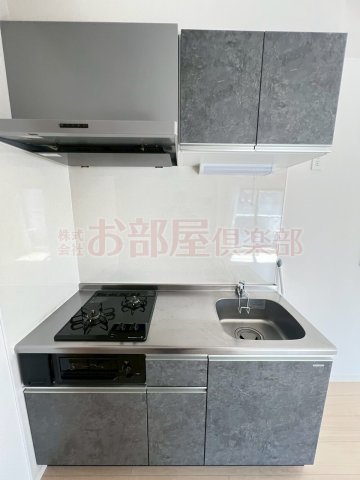 キッチン　コンパクトなキッチンで掃除もラクラク