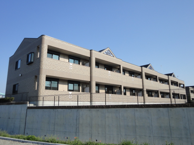 建物外観　外観写真（昼）