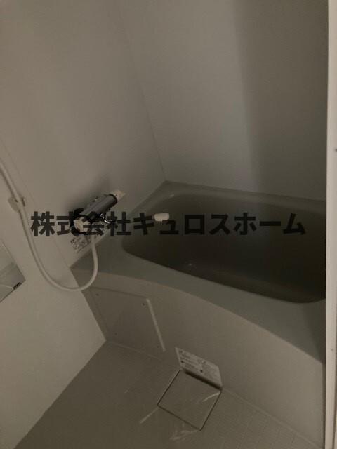 近鉄大阪線 今里駅 徒歩9分 9階建 築9年の風呂写真