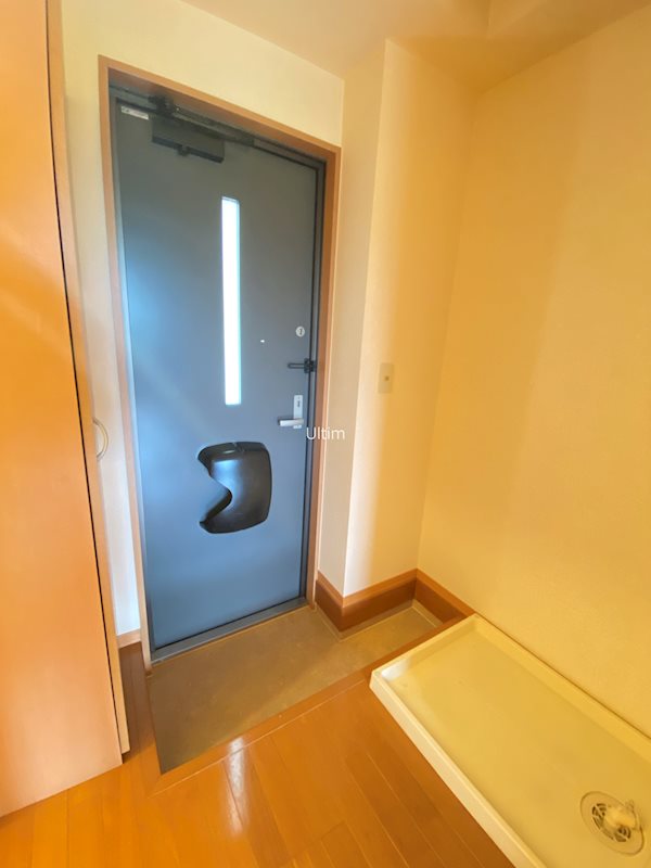 玄関　※別部屋の写真です。ご参考までに