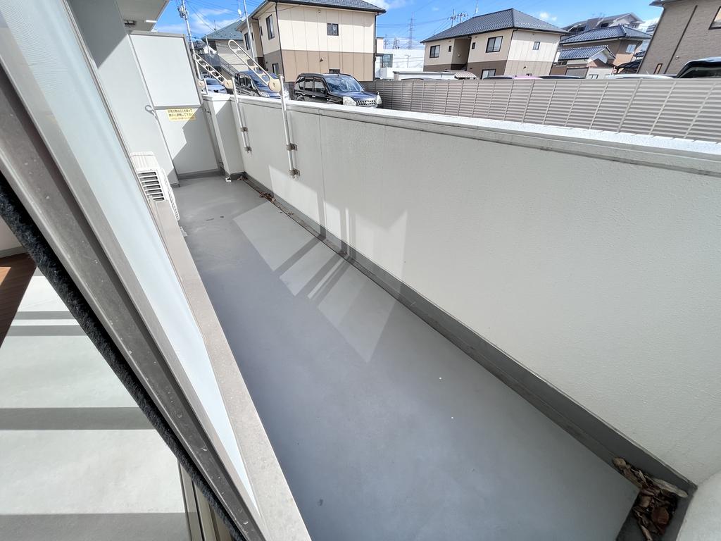 バルコニー　同建物別号室別間取り参考