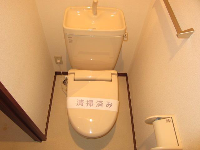 ＪＲ京浜東北線 浦和駅 バス乗車時間：15分 最寄りバス停で下車 徒歩2分 2階建 築20年のトイレ写真