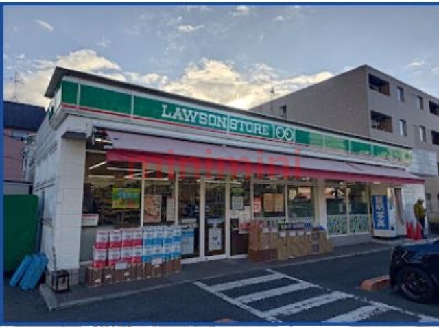 コンビニ　ローソンストア100摂津昭和園店（コンビニ）まで386m