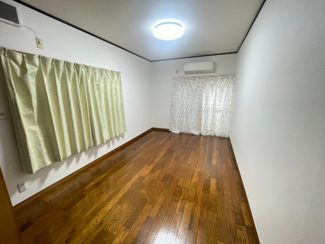 居室・リビング　※別部屋参考写真