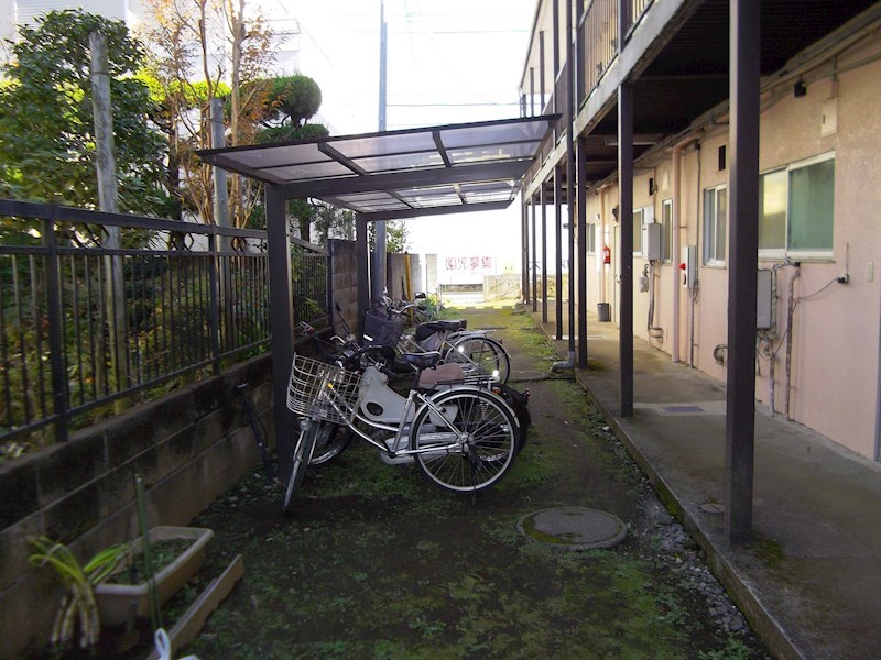その他共有部分　屋根付き駐輪場