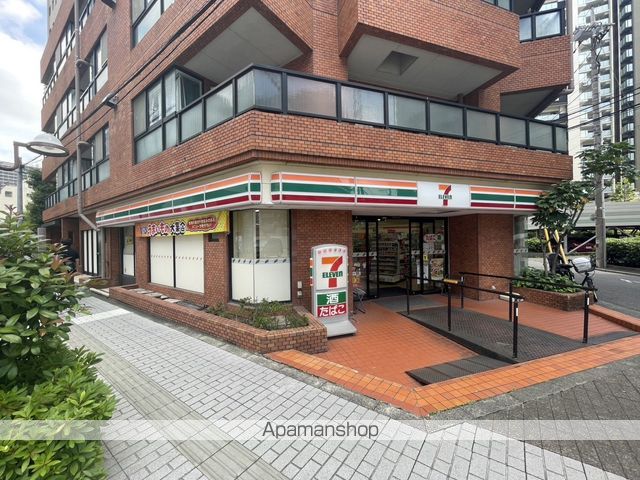 コンビニ　セブン－イレブン川口駅西口店（コンビニ）まで690m