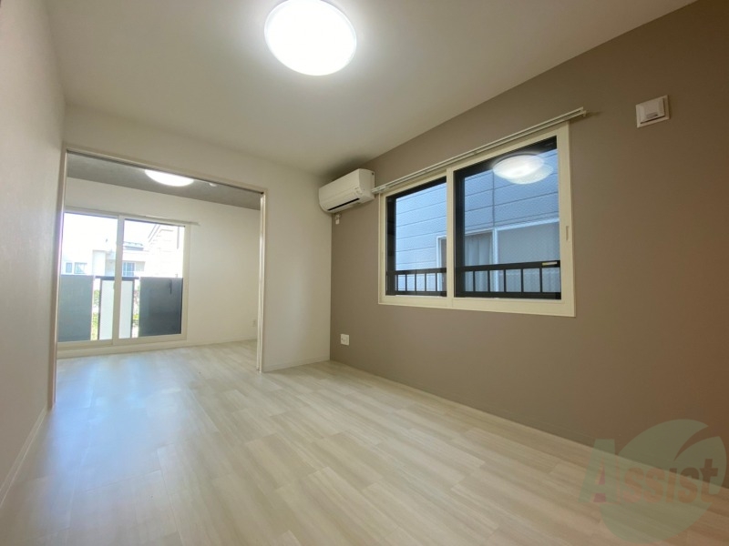 居室・リビング　広くてキレイなお部屋が広がっていて、充実した生活が送れそう。