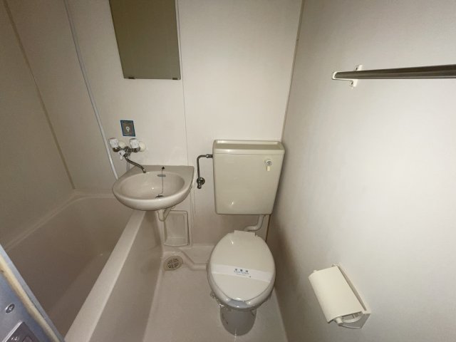 その他部屋・スペース　イメージとして同マンション他部屋を表示しています
