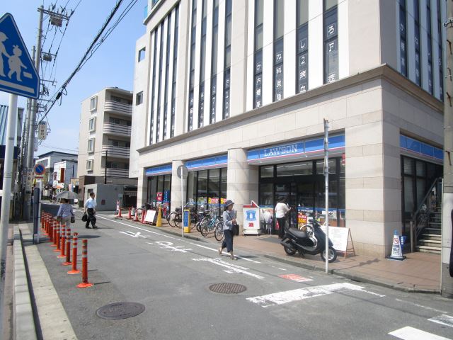 コンビニ　ローソン（コンビニ）まで130m