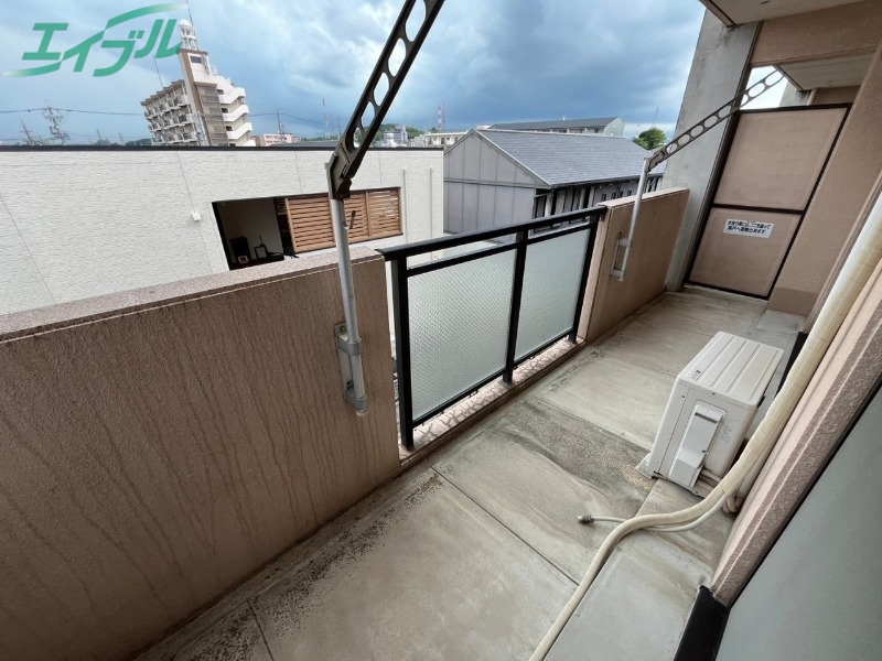 バルコニー　同タイプ部屋写真です。