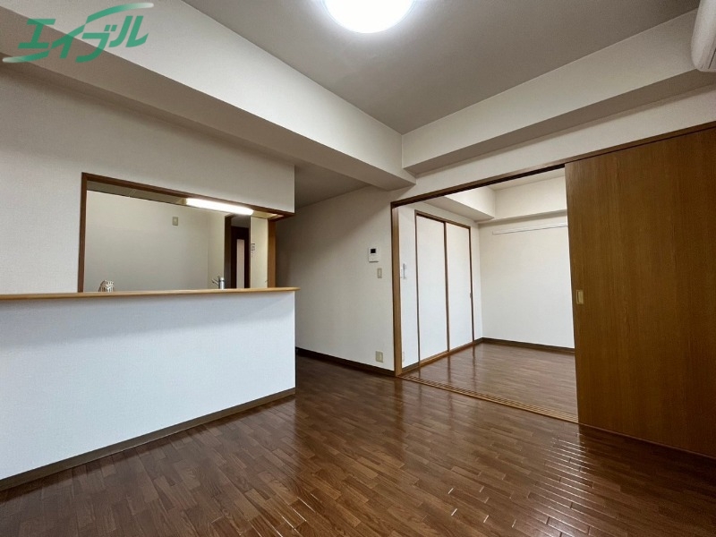 居室・リビング　同タイプ部屋写真です。