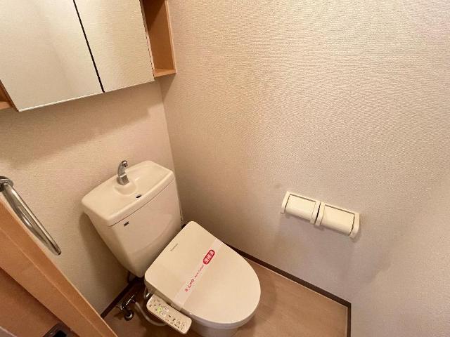 トイレ　シャワー付トイレ