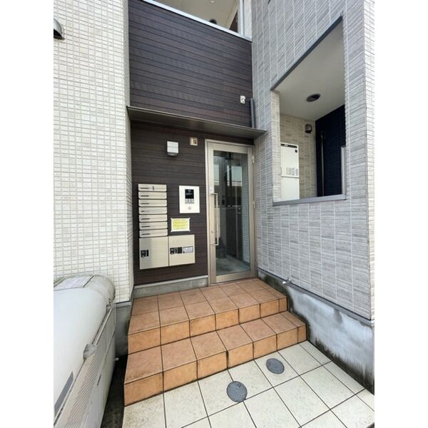 地下鉄鶴舞線 庄内通駅 徒歩10分 3階建 築9年の外観写真