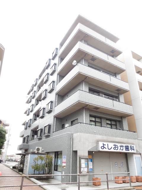 建物外観　前回募集時の写真です。現況優先