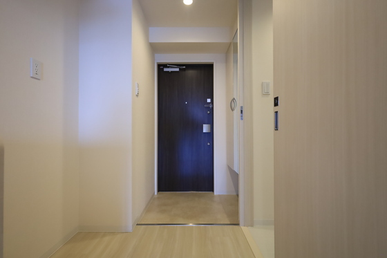 玄関　※別部屋の写真です