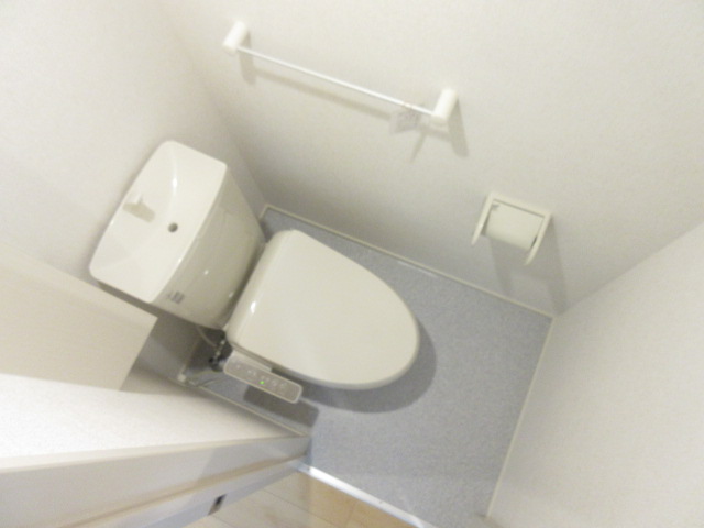 トイレ　ウォシュレット付き
