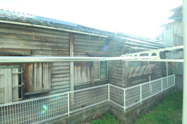 バルコニー　室内干しも出来ます！！