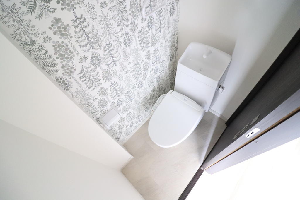 トイレ　温水洗浄便座です♪