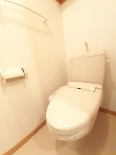 【ピュア　レジデンスＢのトイレ】