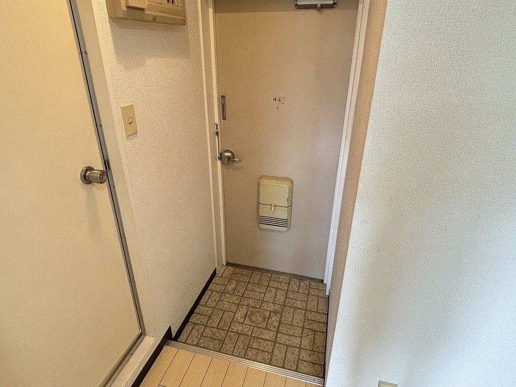 玄関　玄関廻り。