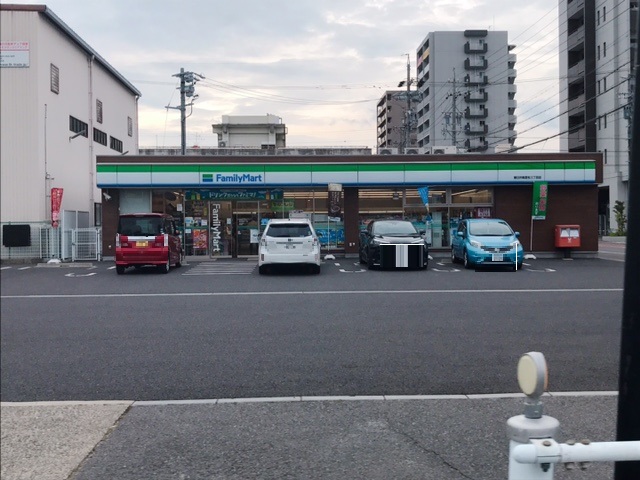 コンビニ　ファミリーマート 春日井鳥居松三丁目店（コンビニ）まで593m