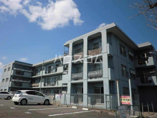 名古屋市中川区西中島のマンションの建物外観