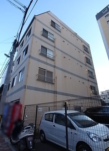 【明石市東仲ノ町のマンションの建物外観】