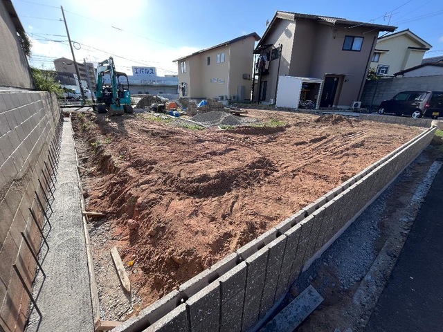 出雲市塩冶町のアパートの建物外観