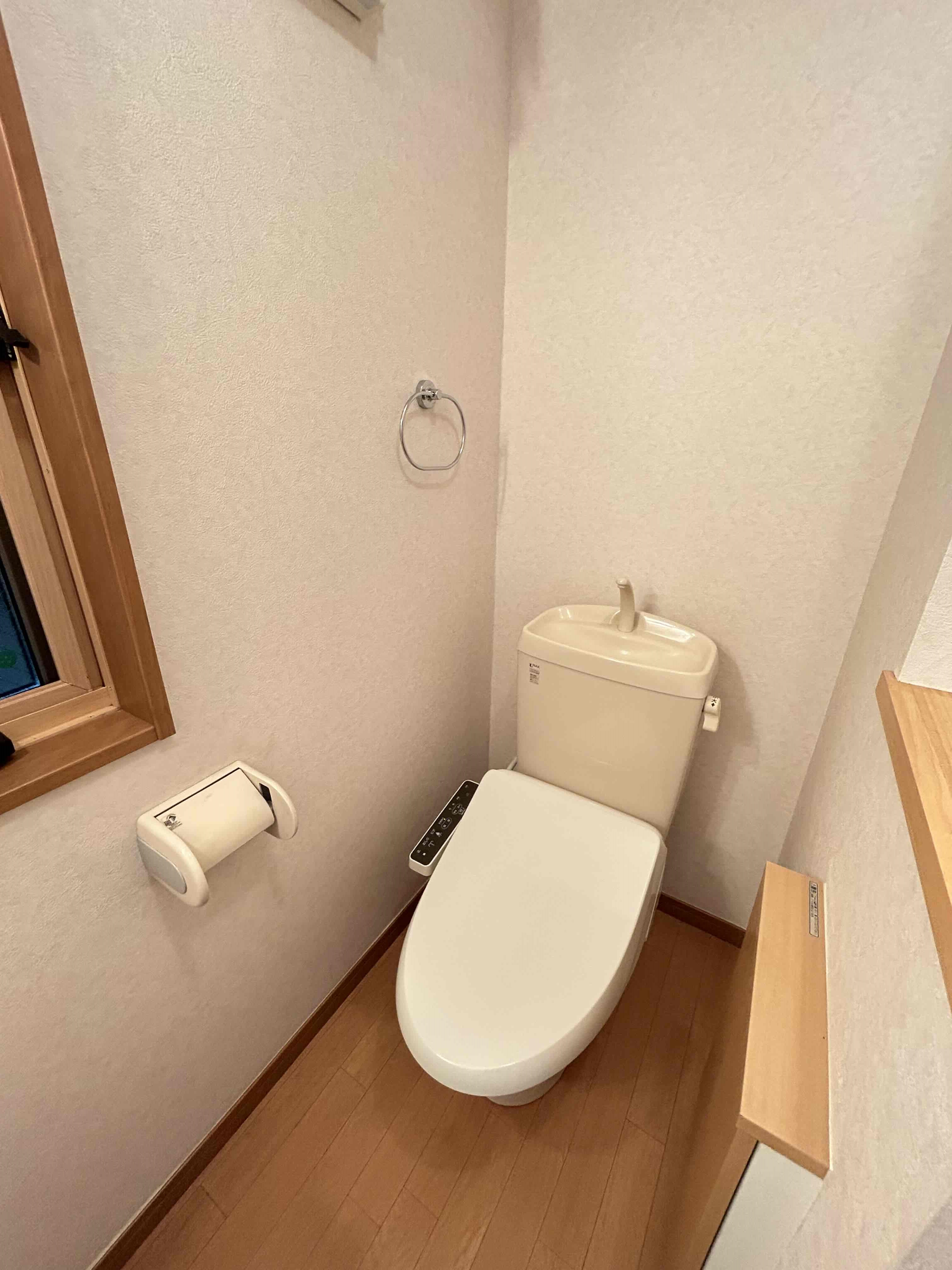 東急東横線 元住吉駅 徒歩6分 2階建 築20年のトイレ写真
