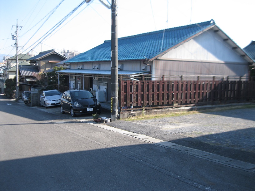 豊田市月見町のアパートの建物外観