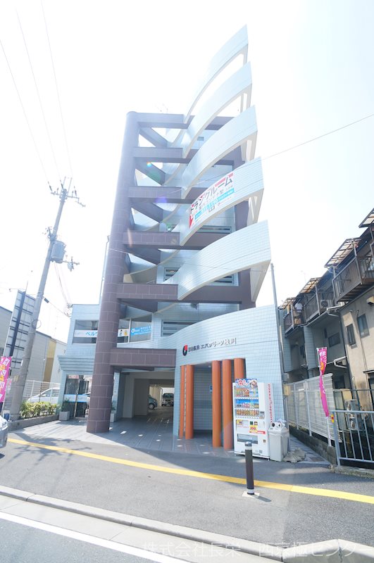 第22長栄エバグリーン桂川の建物外観