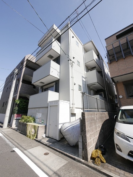 名古屋市瑞穂区駒場町のアパートの建物外観