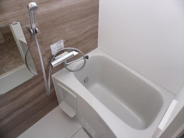 バス・シャワールーム　浴室