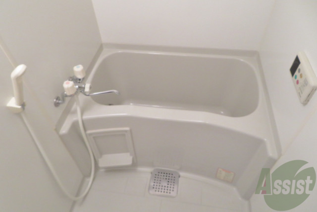 バス・シャワールーム　バスルームはこちらです。一日の疲れをここで癒して下さい。