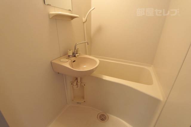 バス・シャワールーム　※３０７号室室内参照