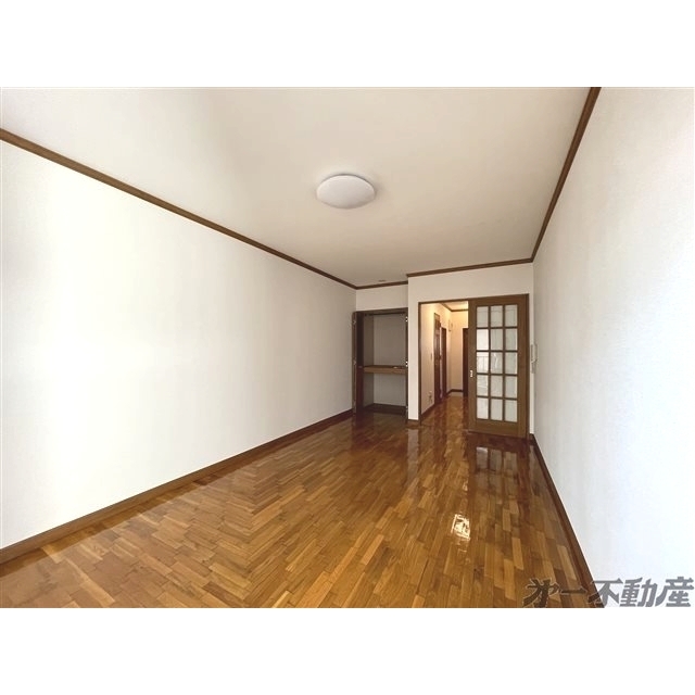 建物外観　洋室