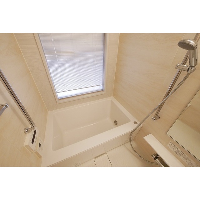 バス・シャワールーム　バス※別部屋参考写真