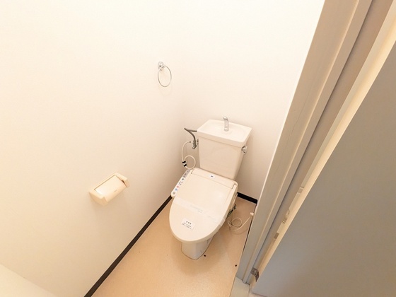 トイレ　※別部屋の写真です