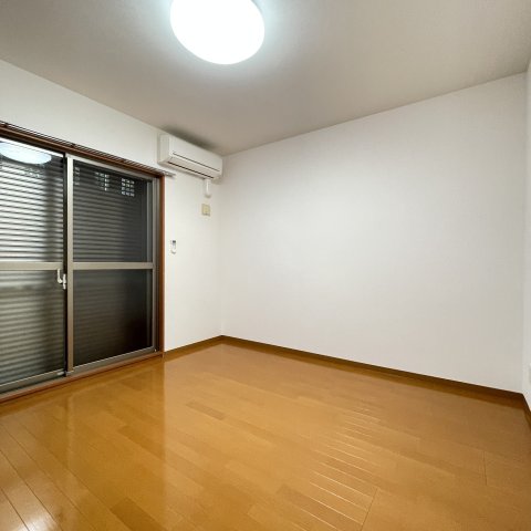 居室・リビング　同仕様タイプです