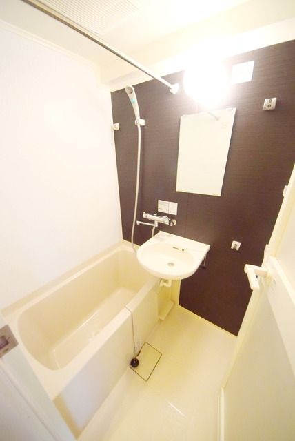 バス・シャワールーム　★★疲れが取れるお風呂★★