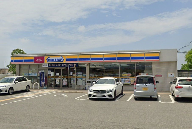 コンビニ　ミニストップ大阪狭山東野店（コンビニ）まで671m