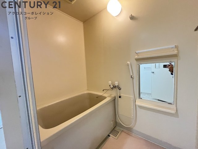 バス・シャワールーム　鏡有