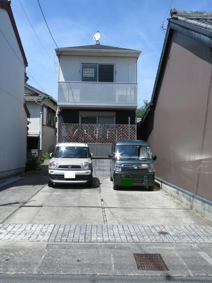 シャトル東町