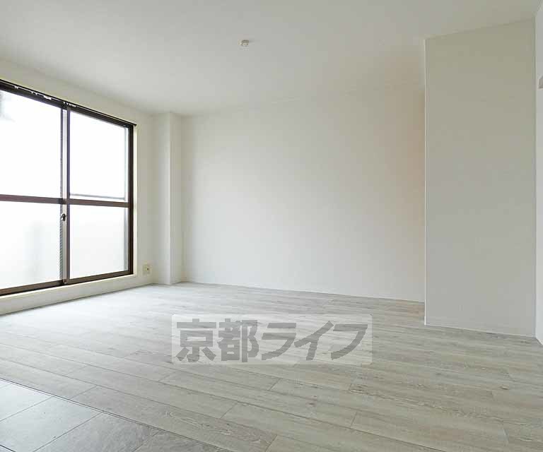 居室・リビング　きれいなお部屋です