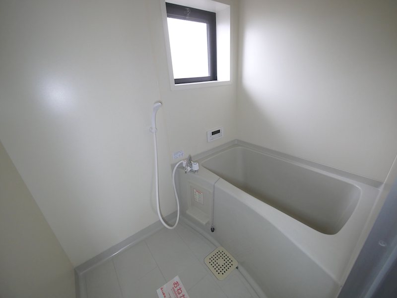 バス・シャワールーム　シャワー・追い焚き給湯